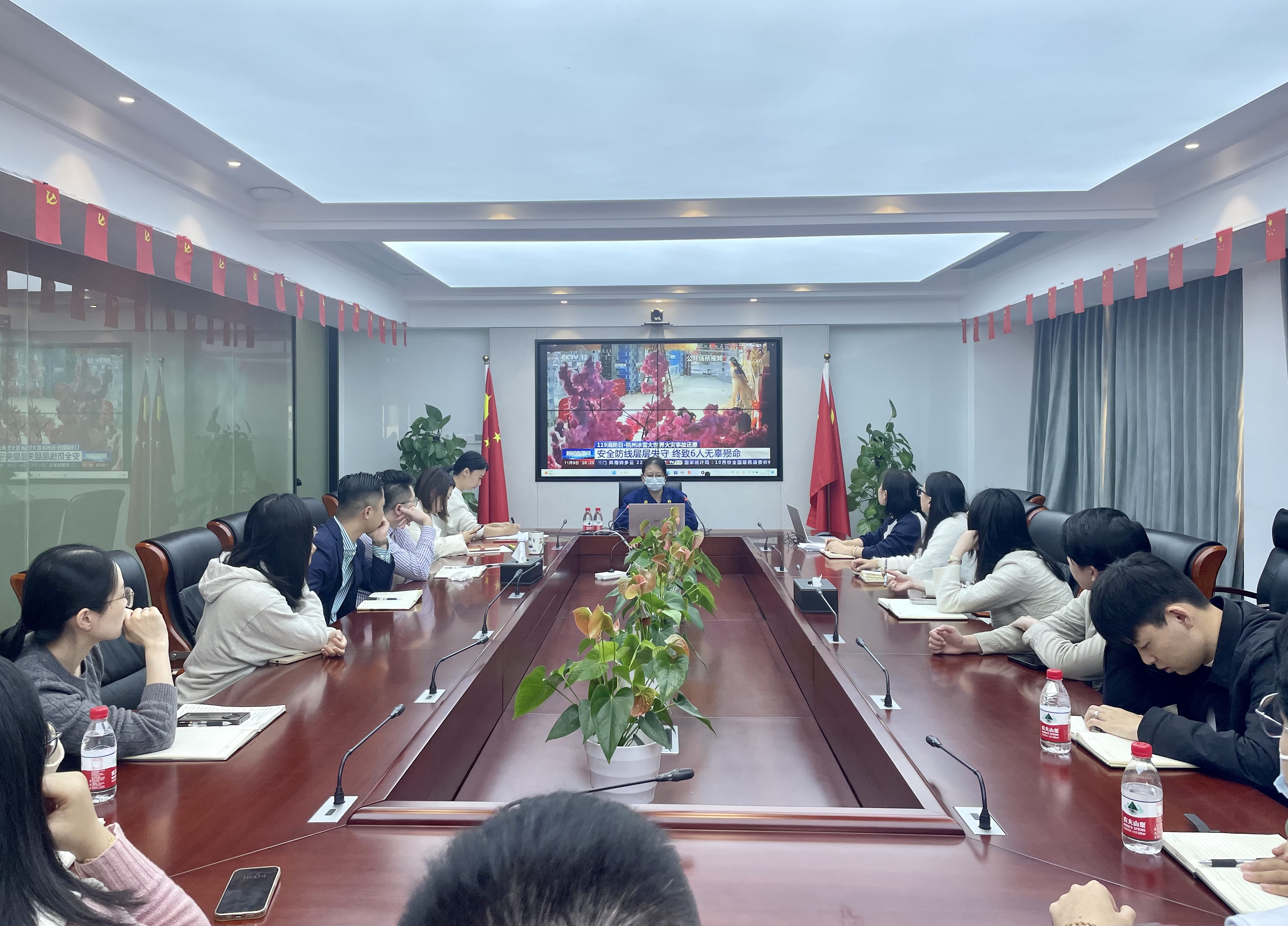 融資租賃公司組織開展消防安全知識培訓和合規經營專題學法培訓